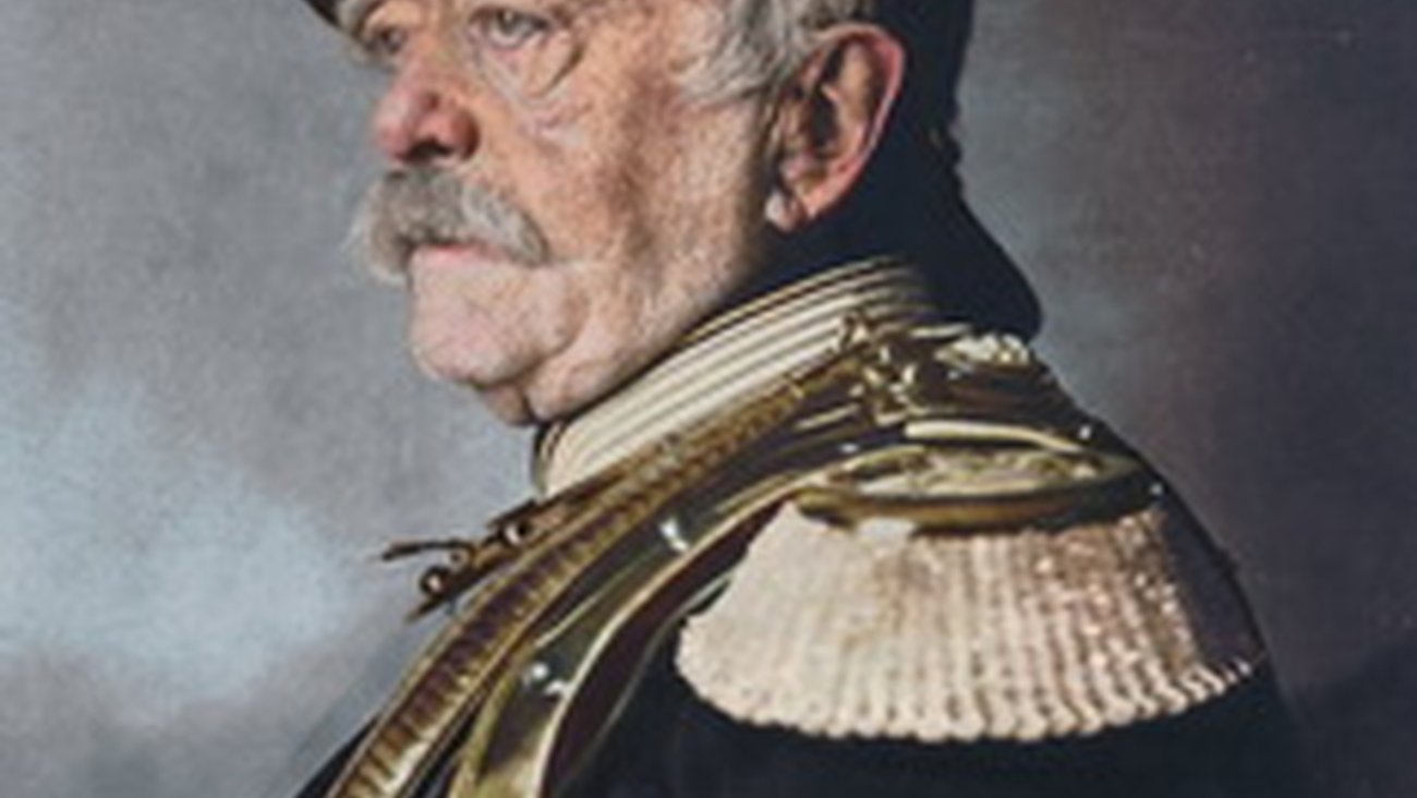 Dovo Bismarck: Tarihin İnce İşçiliği